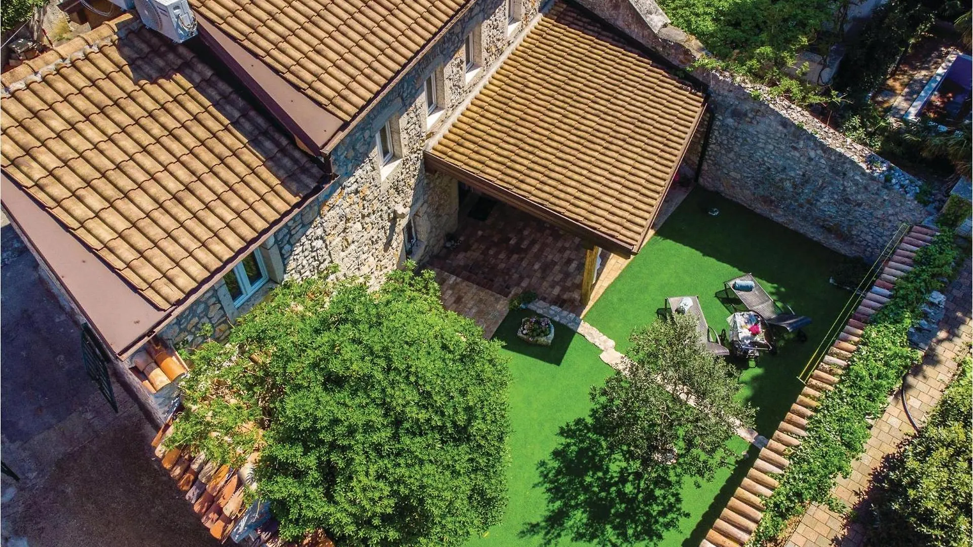 Lovely Home In Novi Vinodolski With Kitchen Prázdninový dům