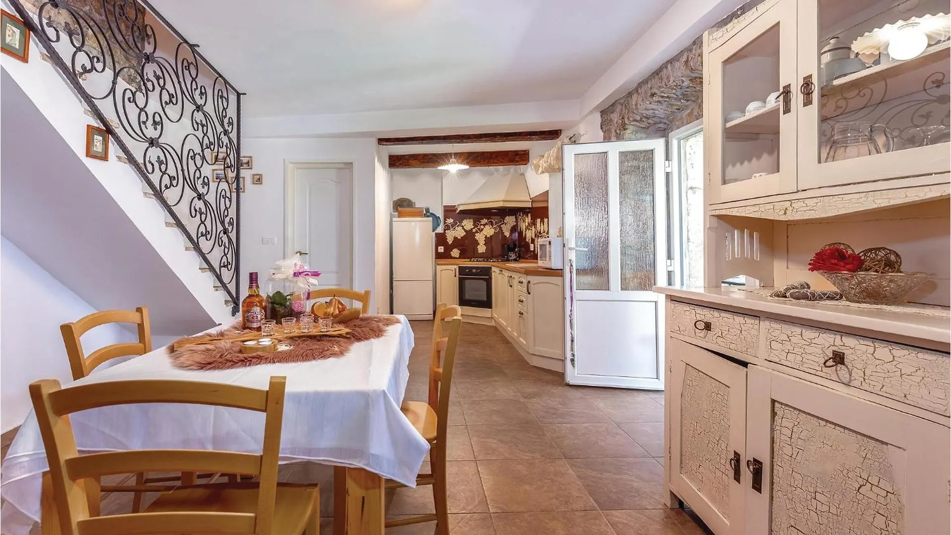 Lovely Home In Novi Vinodolski With Kitchen